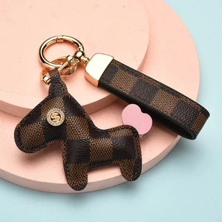 This keychain is not only a pendant, but also can be used as a coin purse in white which is very practical.